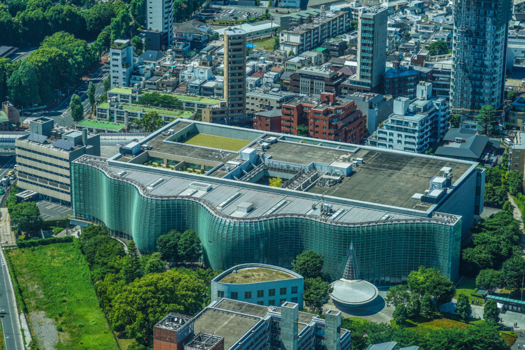 『国立新美術館』　外観写真